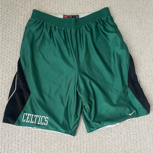 Nike - Team Collection (Boston Celtics) Athletic Short (M) - Picture 1 of 2